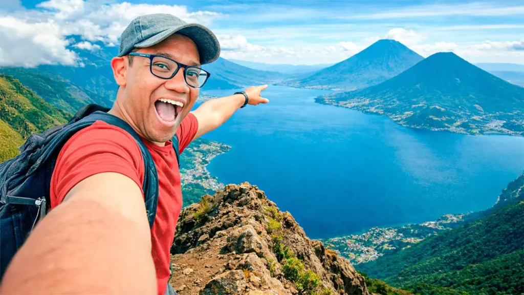 subi el volcan que exploto y creo el lago atitlan